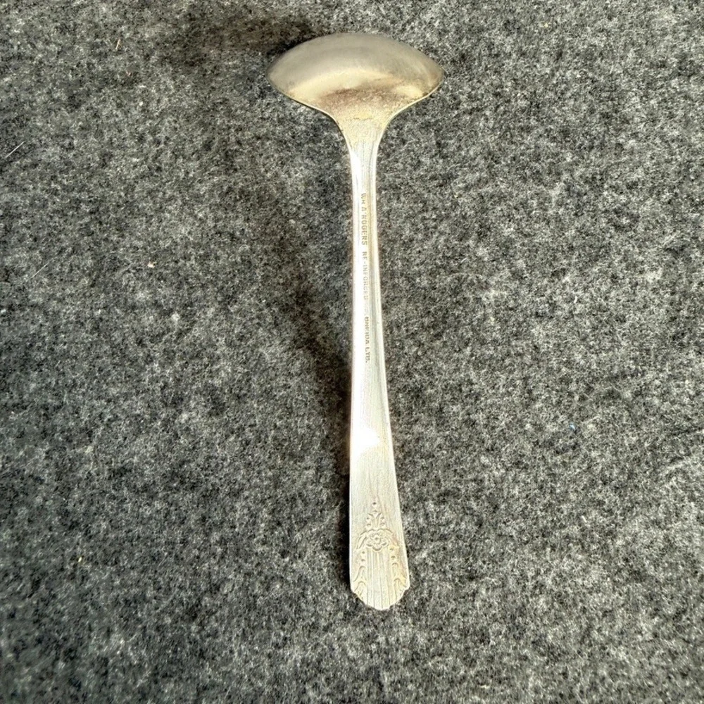 Wm A Rogers Oneida Coronation 1937 Silverplate Cream Soup Spoon Art Deco Vintage